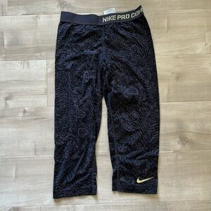 Nike pro combat capris leopard blue black purple